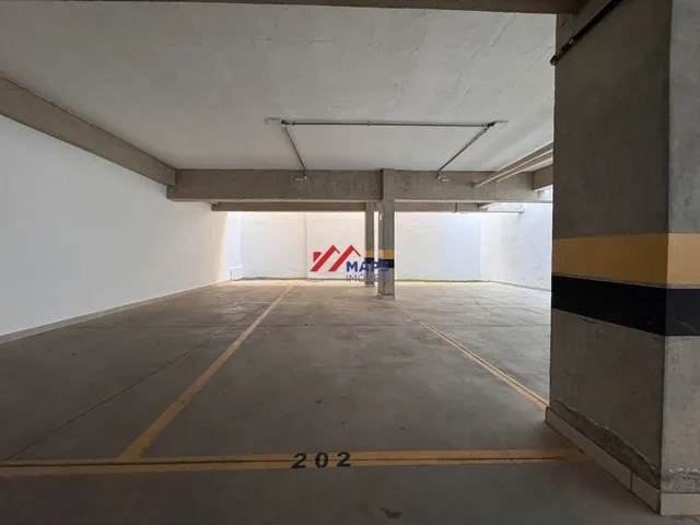 Imagem 5: Área privativa com três quartos, suíte e duas vagas de garagem à venda no bairro