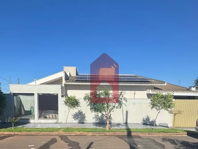Imagem 11: Casa com placas solares, armários e ar condicionado