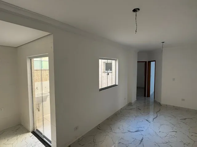 Imagem: O apartamento possui 2 Dormitórios, 1 Suíte, 2 Banheiros