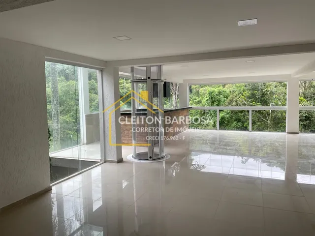 Imagem: Casa Alto Padrão em Parque Suiça, 3 Suítes