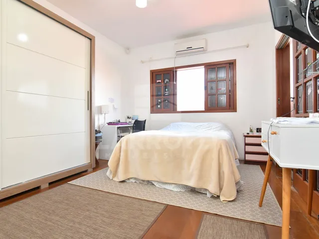 Imagem 3: Casa com 5 dormitórios