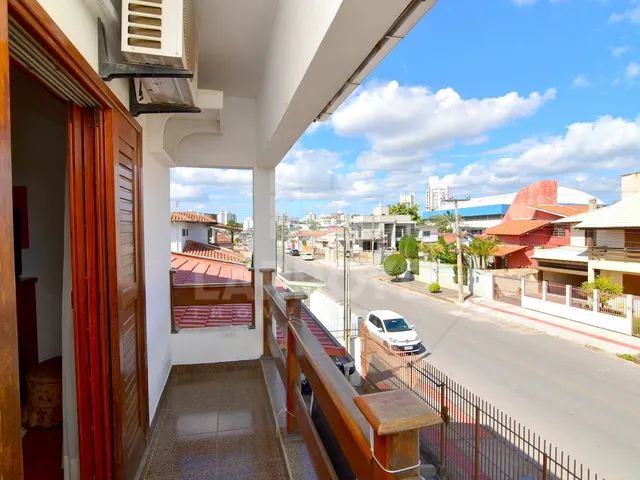 Imagem 4: Casa com 5 dormitórios
