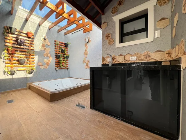 Imagem 4: Casa Geminada de Alto Padrão Com 3 Dormitórios à 50 Metros da Praia
