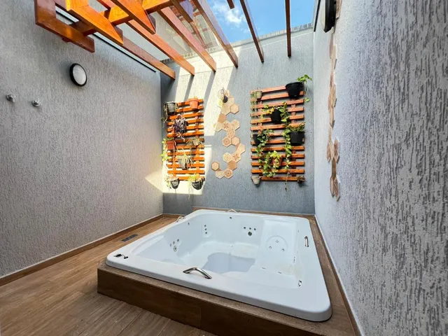 Imagem 9: Casa Geminada de Alto Padrão Com 3 Dormitórios à 50 Metros da Praia