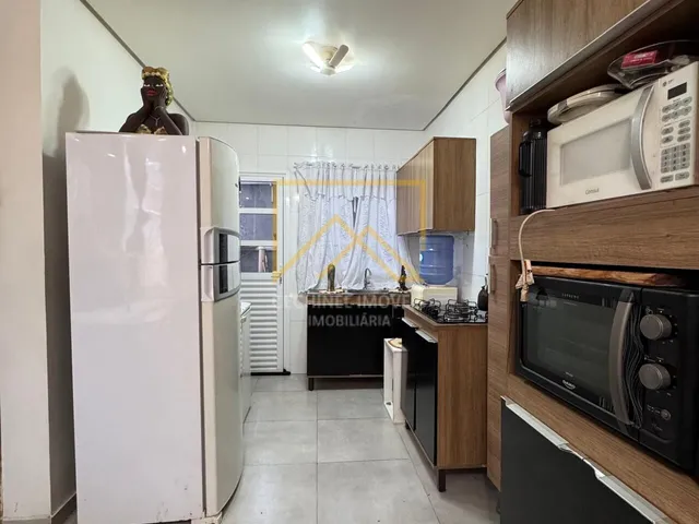 Imagem 2: Sobrado à venda no bairro Nova Cachoeirinha - Cachoeirinha/RS
