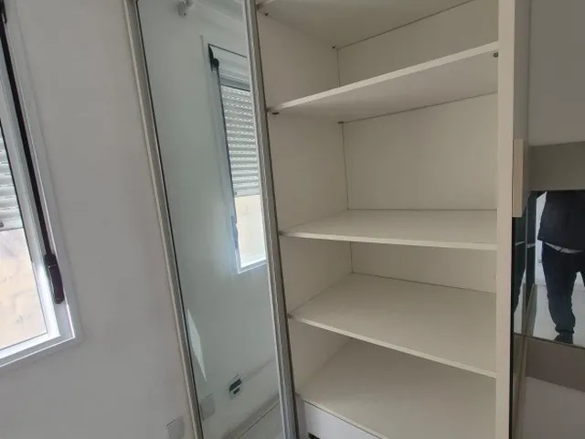 Imagem: O apartamento possui 2 Dormitórios, 1 Banheiro, 1 Vaga na