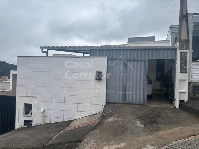 Imagem: Casa com excelente padrão construtivo e