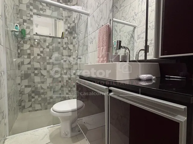 Imagem 2: Casa com excelente padrão construtivo e possibilidade de ampliação