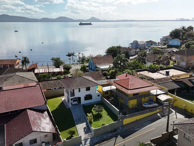 Imagem: Casa Sobrado em Paulas, São Francisco do