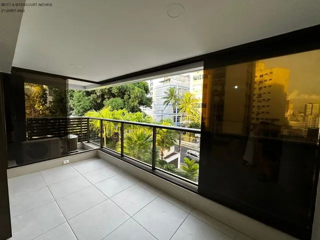 Imagem: O apartamento possui 1 Dormitório, 1 Suíte, 2 Banheiros, 1