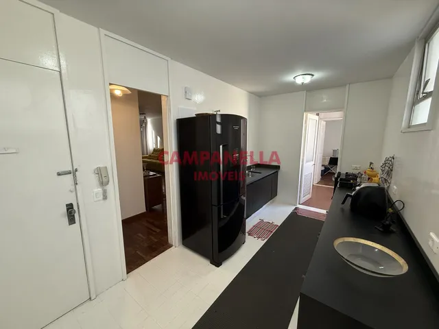 Imagem 3: Apartamento 02 quartos, suíte, dependências, garagem, Leme RJ