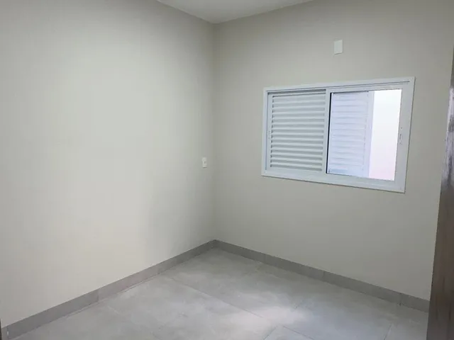 Imagem 5: Casa à venda no bairro Planalto - Patos de Minas/MG
