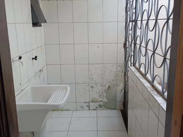 Imagem 10: Vendo ou alugo excelente casa duplex em Lauro de Freitas, condomínio fechado com 2
