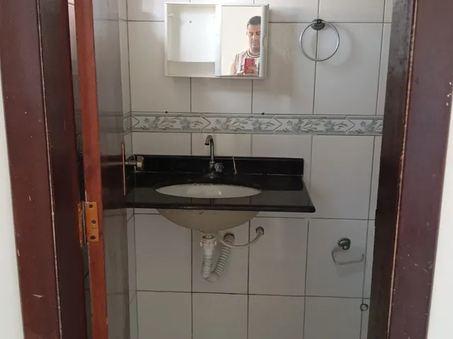 Imagem 14: Vendo ou alugo excelente casa duplex em Lauro de Freitas, condomínio fechado com 2
