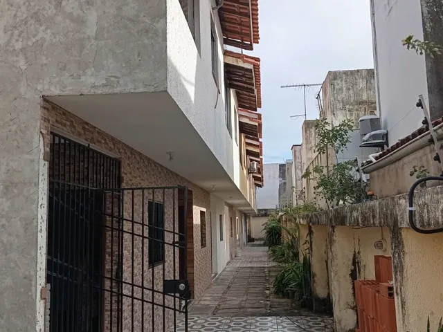 Imagem 16: Vendo ou alugo excelente casa duplex em Lauro de Freitas, condomínio fechado com 2