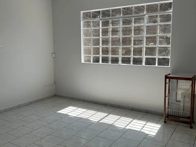 Imagem 3: Casa com 2 dormitórios para locação, Centro, TOLEDO - PR