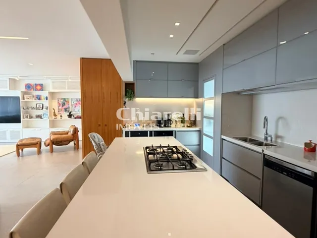 Imagem 10: Apartamento de luxo à venda em Icaraí: 4 quartos, 3 suítes, 2 vagas, 250m² de puro