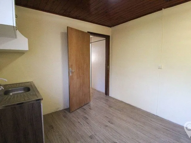 Imagem 2: Galpão Comercial com 237m² na Velha!
