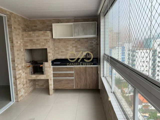Imagem: O apartamento possui 2 Dormitórios, 1 Suíte, 2 Banheiros,