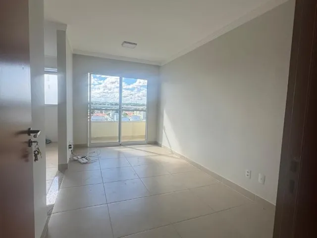 Imagem: ALUGA-SE APARTAMENTO BURAQUINHO