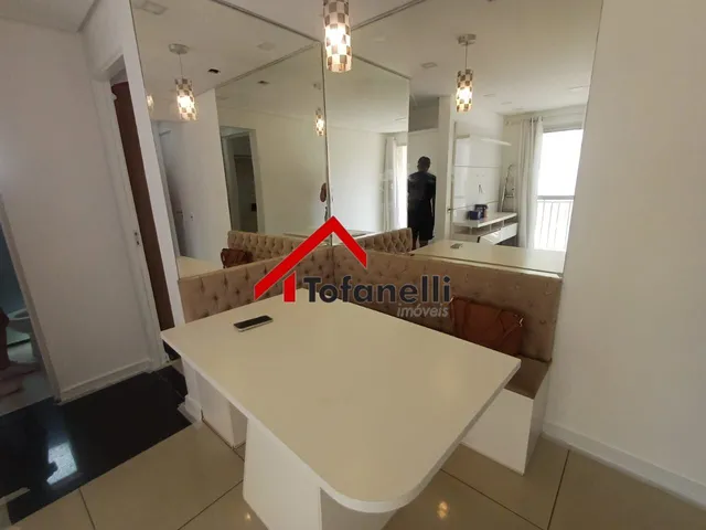 Imagem: O apartamento possui 2 Dormitórios, 1 Banheiro, 1 Vaga na garagem