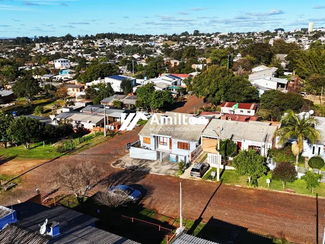 Imagem 8: Casa de Esquina com Suíte e Lareira à Venda no Bairro Nei Pereira