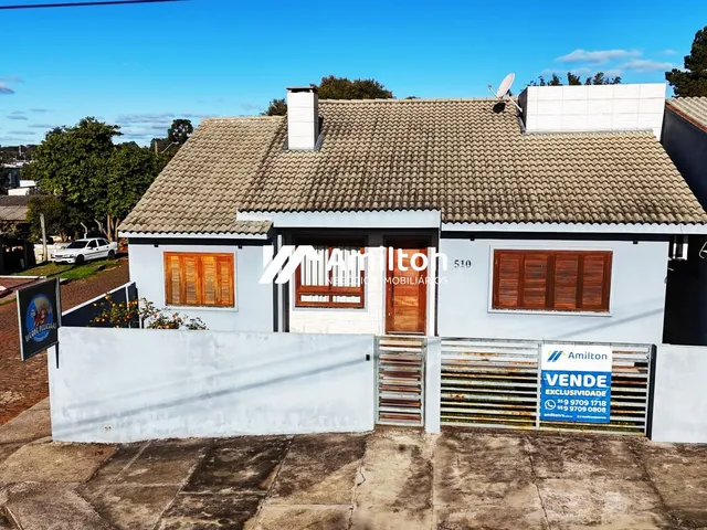 Imagem 4: Casa de Esquina com Suíte e Lareira à Venda no Bairro Nei Pereira