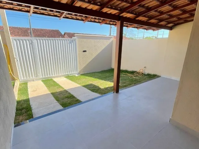 Imagem 3: Aluguel Anual: Casa Linear em Santa Mônica - 2 Quartos, 1 Suíte, 2 Salas, 2 Banheiros