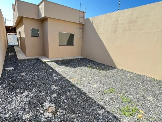 Imagem 11: Aluguel Anual: Casa Linear em Santa Mônica - 2 Quartos, 1 Suíte, 2 Salas, 2 Banheiros