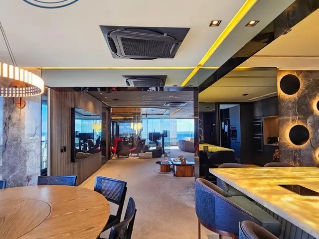 Imagem 12: APARTAMENTO ANDAR ALTÍSSIMO NO MANSÃO BAHIANO DE TÊNIS COM 3 SUÍTES, FINAMENTE
