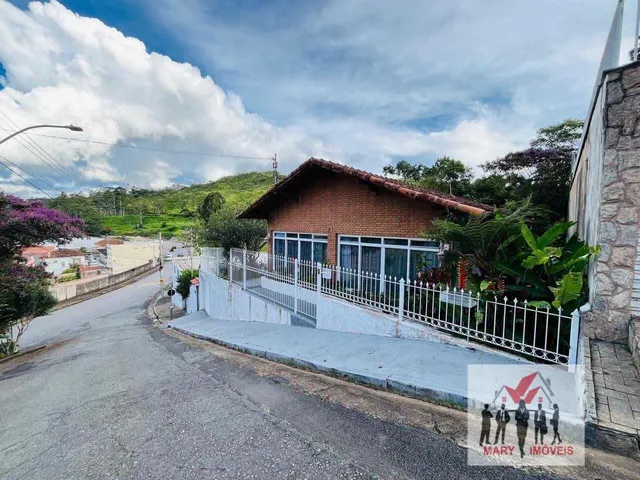 Imagem: Casa à venda no bairro São Geraldo - Poços