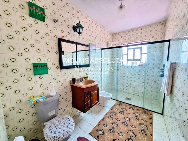 Imagem 3: Casa com Quatro Dormitórios e Edícula À Venda em Itanhaém