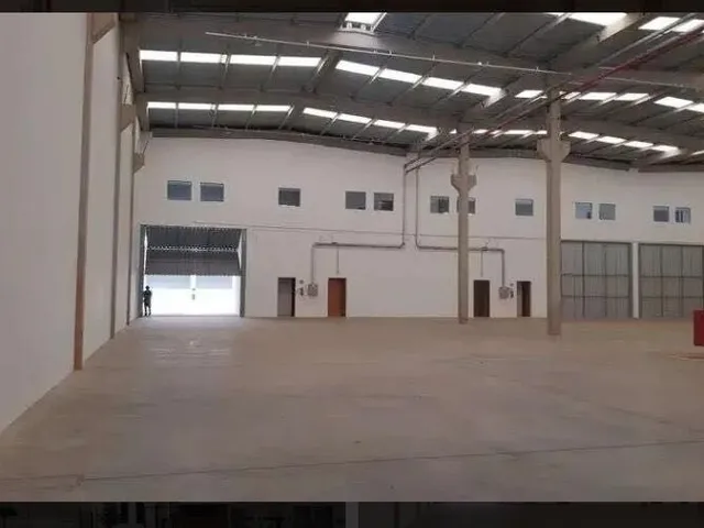 Imagem: Pavilhão/Galpão em Condomínio em Éden