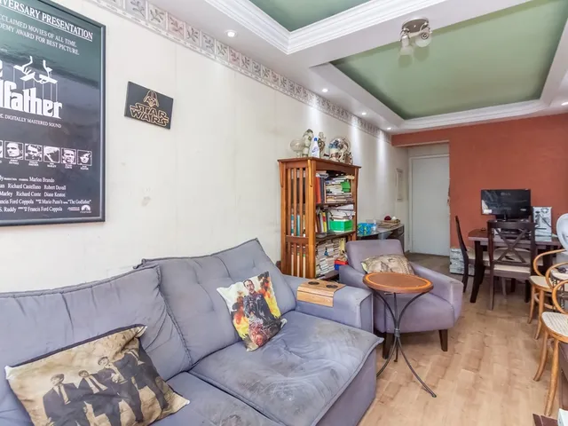Imagem: O apartamento possui 2 Dormitórios, 1 Suíte, 3 Banheiros,