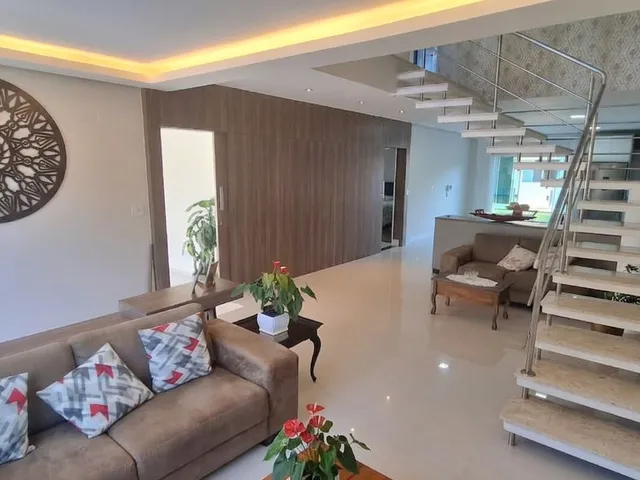 Imagem 3: Exclusivo, Sendo 1 Suíte e 2 Demi-Suítes, 4 Vagas, 378 M2, Alto Ribeirão, Florianópolis/Sc