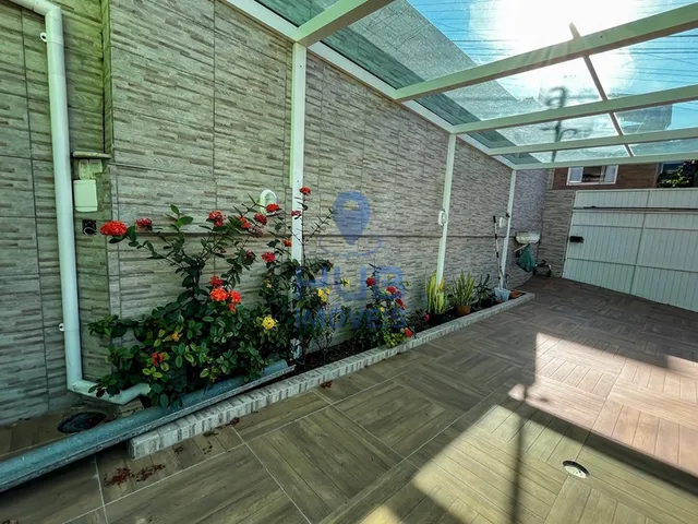 Imagem 7: Casa 4 Dormitórios para Venda em Florianópolis - Sc