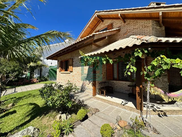 Imagem 11: Casa com 3 Dormitórios no Litoral em Bombinhas, Sc