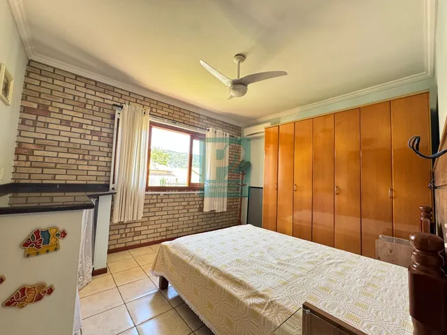 Imagem 4: Casa com 3 Dormitórios no Litoral em Bombinhas, Sc