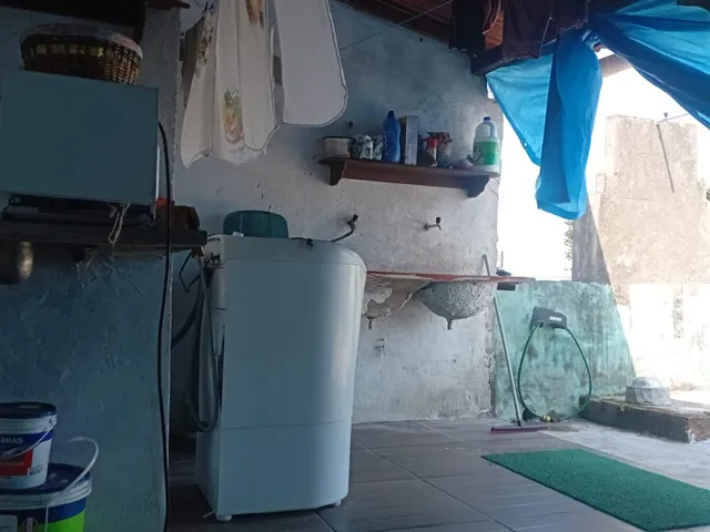 Imagem 8: Casa de 3 Andares com 3 Suítes e 2 Kitnets à Venda Próxima à Augusto Montenegro