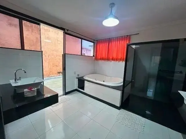 Imagem: Casa de Alto Padrão para Aluguel no Condomínio
