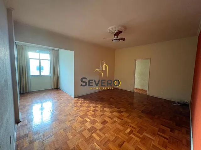 Imagem: O apartamento possui 3 Dormitórios, 1 Suíte, 1 Banheiro,