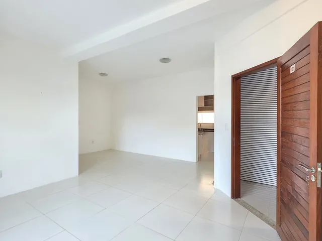 Imagem 2: Belíssimo Apartamento Amplo e Iluminado - Bairro Zacarias Gonçalves - Crato/Ce