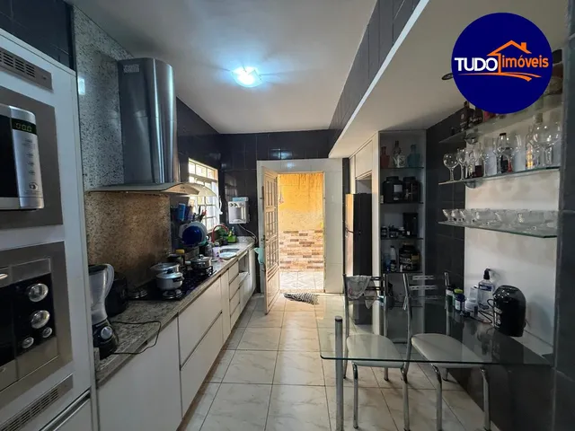 Imagem 2: Casa À Venda em Brasília-Df, Bairro santa Maria: 2 Quartos, 2 Banheiros, 4 Vagas de Garagem, 120 M²