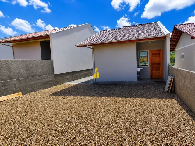 Imagem 2: Casa com 2 Dormitórios À Venda, no Bairro Arapongas em Indaial/Sc