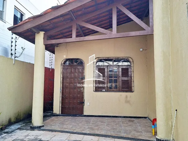 Imagem 4: Casa Duplex com 3 Suítes e Quintal com Churrasqueira em Messejana