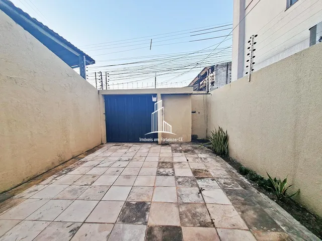Imagem 5: Casa Duplex com 3 Suítes e Quintal com Churrasqueira em Messejana