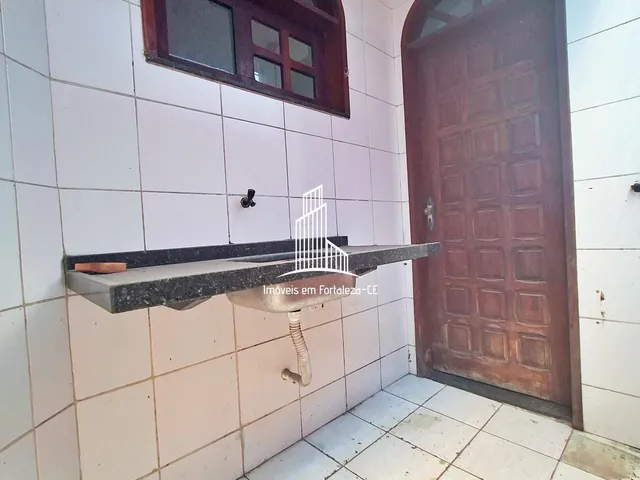 Imagem 11: Casa Duplex com 3 Suítes e Quintal com Churrasqueira em Messejana