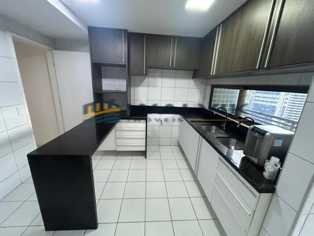 Imagem 15: Apartamento À Venda em Boa Viagem com 174M²!