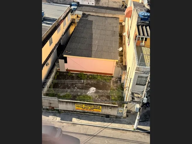 Imagem: Terreno À Venda em Localização Estratégica