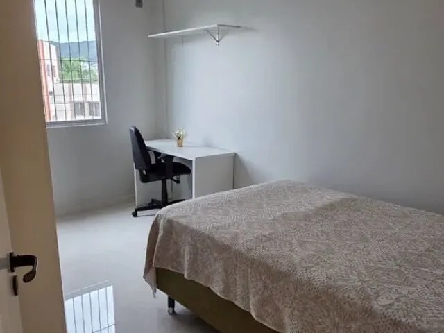 Imagem 8: Apartamento com 3 Dormitórios na Carvoeira